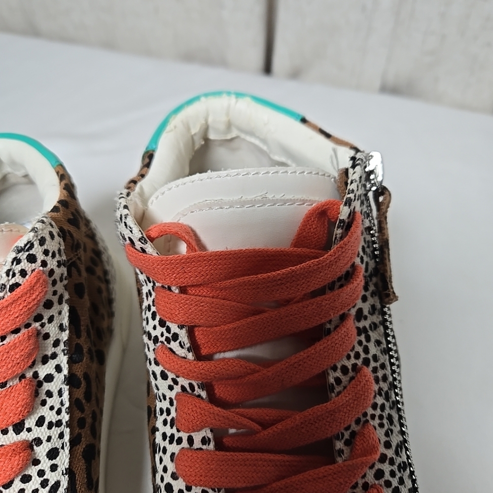 Dolce Vita Animal Print High Top Ladies Sneaker Size 8.5 - Picture 9 of 11